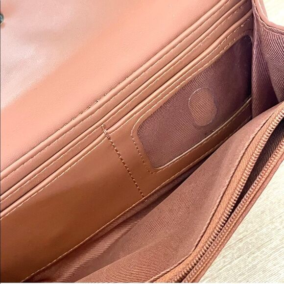 Universal Thread brown crossbody bag - Picture 3 of 14